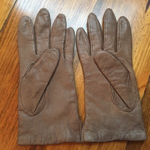 Light Brown Gloves 100% Leather